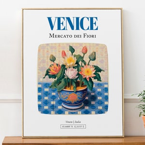 Venecia (Veneto, Italia) Mercato dei Fiori, ramo de nenúfares en jarrón de mayólica, decoración de pared, póster impreso