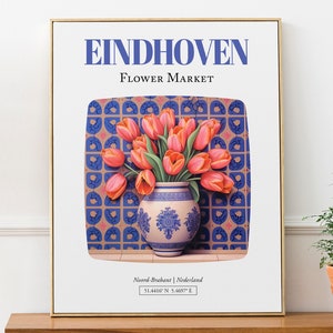 Póster impreso sobre el mercado de flores de Eindhoven (Brabante Septentrional, Países Bajos), ramo de tulipanes en jarrón de mayólica