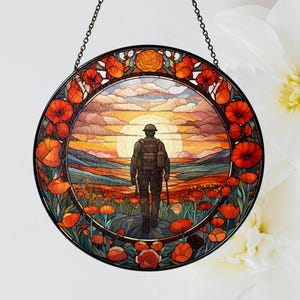 Dodenherdenking gebrandschilderd glas Suncatcher, opdat we niet vergeten raam hangend decor, herdenkingsornament, eercadeau, handgemaakte glaskunst voor thuis