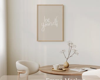Maqueta de marco PSD, 4 acabados personalizables – Decoración de pared y exhibición de pósteres para un comedor acogedor