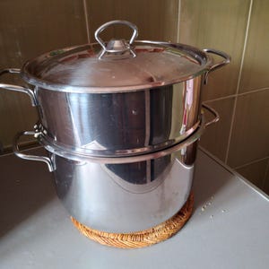 Panela marroquina de cuscuz de dois andares em aço inoxidável. Ideal para uma dieta saudável, para branquear legumes e carnes.