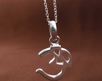 Om-hänge | Om Ohm Aum-hänge | Symbol för universums ljud | Religiösa halsband | Handgjorda yogasmycken | Handgjort halsband