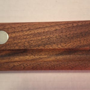 Dynavap case with magnet and rest groove.