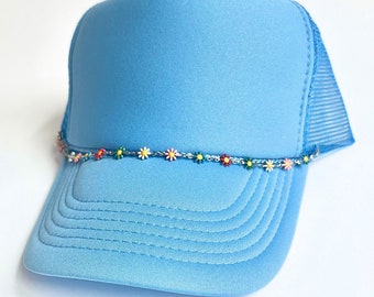 Trucker Hat Chain Jewelry | Slogan Trucker Hat with Daisy Chain | Gold Daisy Chain Jewelry | Bachelorette Trucker Hat Accessories