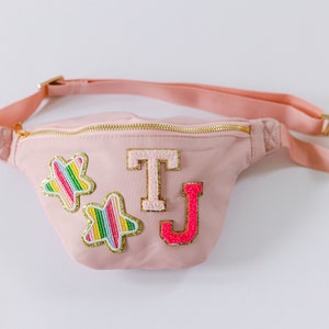Riñonera de nailon personalizada / Riñonera de chenilla con parche de letras / Riñonera personalizada / Riñoneras para despedidas de soltera / Riñonera con parche