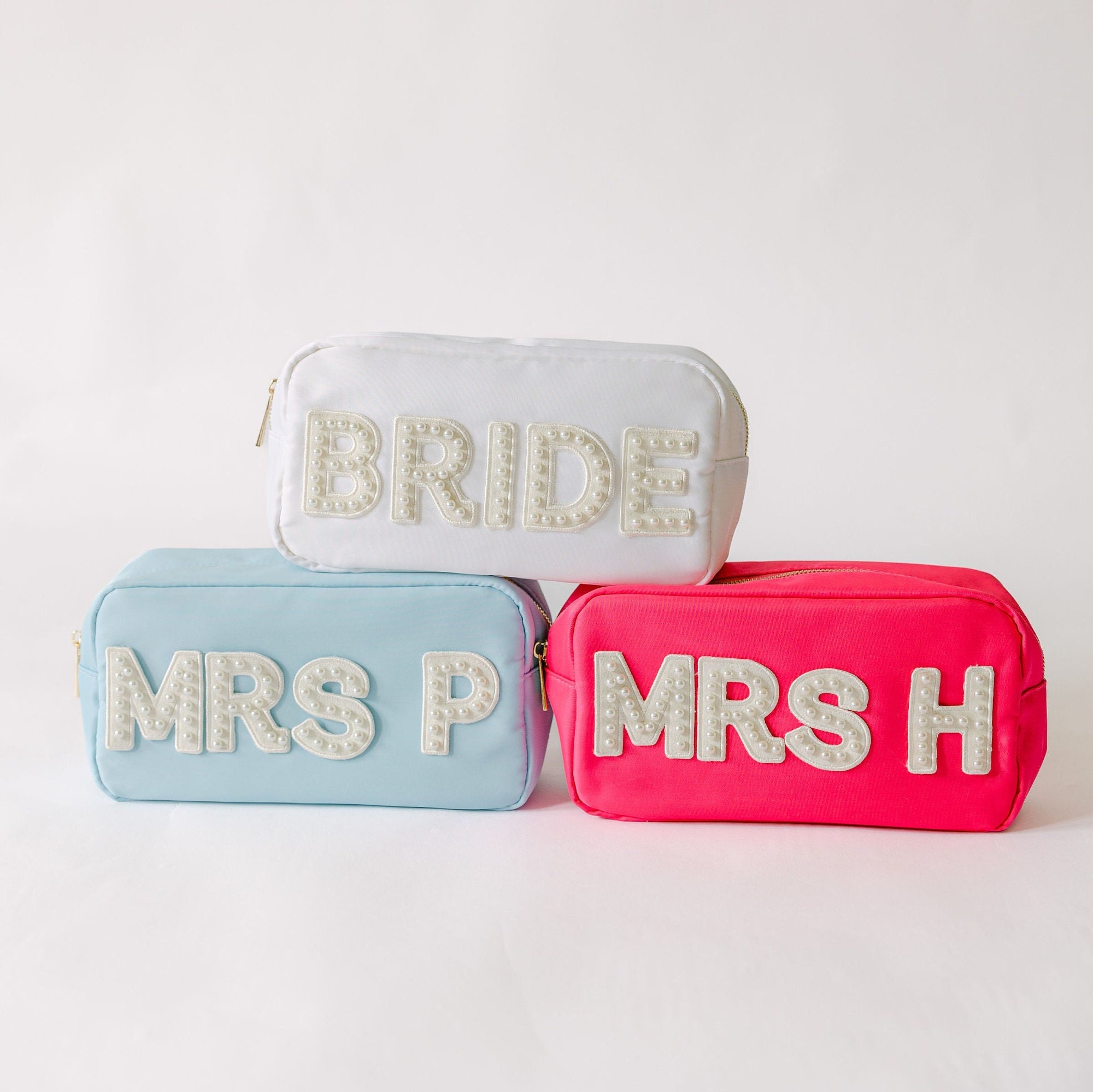 Mrs Make Up Bag Velvet Honeymoon Bride Gift Bag Cosmetic Bag Bride Gift  Ideas Bridal Shower Gift Ideas for the Bride (EB3456SQMRS)
