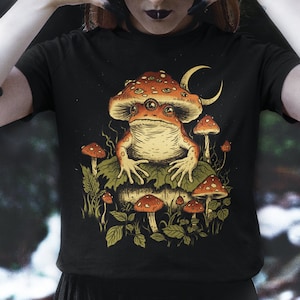 Kröte T-Shirt - Psychedelisches T-Shirt Pilz Shirt Cottagecore T-Shirt Witchy Tier Kröte Shirt Goblincore Grunge Gothic Kleidung Dunkles Academia Shirt