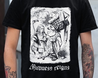 Alice in Wonderland T-Shirt: Gothic Dark Art Fashion
