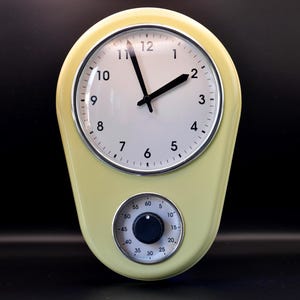 Specialrenoverad köksklocka och timer i mitten av århundradet – Unik citrongräsgul – 2005
