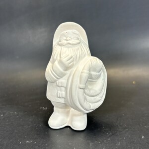 Très petit père Noël pompier en biscuit de céramique prêt à peindre, peignez votre propre pièce