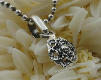 Oxidized Sterling Silver Floral Pendant Necklace - Vintage Style