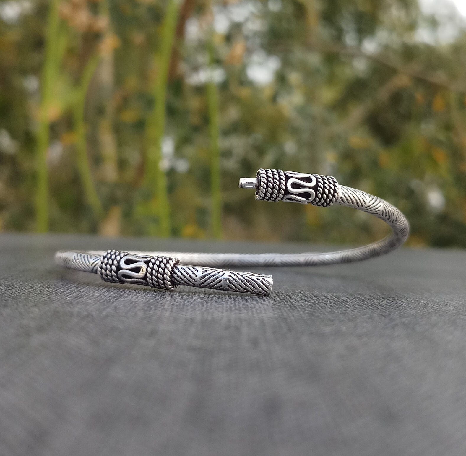 SILVER925 TRIBAL DESIGN BANGLE/シルバー/バングル シルバー925 六字真言バングル フェザーバングル ワイドバングル