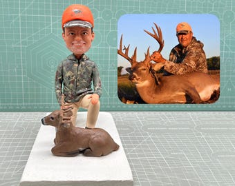 Custom hunting bobblehead,Personalized hunter and deer bobbleheads,Handcrafted Elk Statue,birthday gifts,anniversary gifts,gifts for friend.
