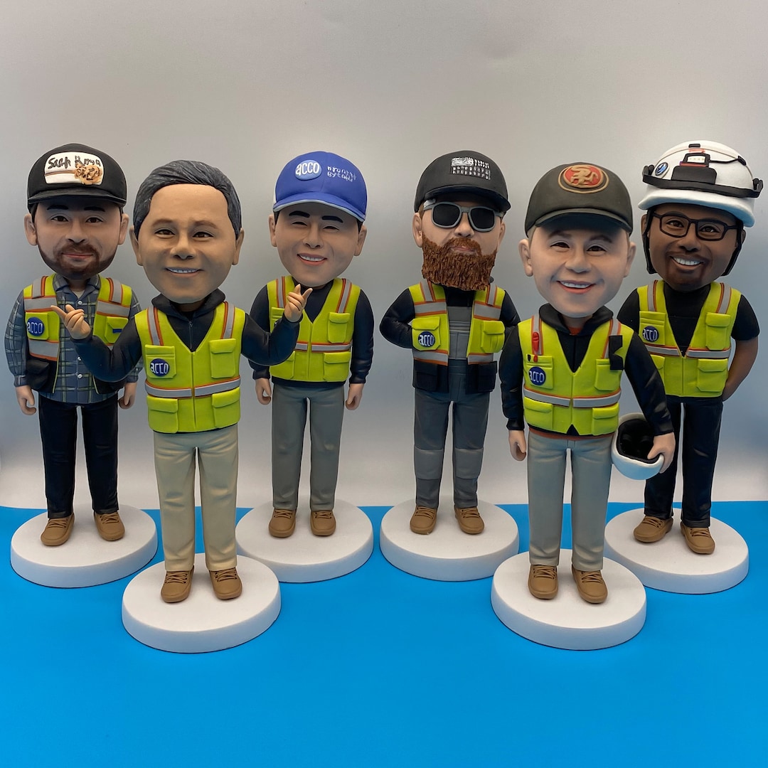 Custom Bobbleheads,customised Employee Bobbleheads, Boss Bobbleheads