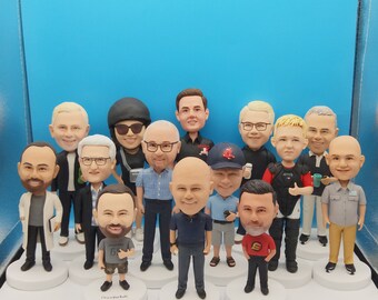 Customized bobbleheads, bobblehead gifts for employees, custom wedding best man bobbleheads, custom personalized bobbleheads