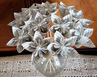 1 Dozen Book Page Kusudama Flowers -12 Paper Roses - Wedding - Birthday - Book Page Flowers - Book Decor - Book Art Mother's Day