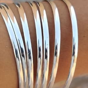 Hermoso juego de 7 pulseras apilables, regalo para mujer, pulseras de plata, pulseras de 7 días, pulseras semicirculares, pulsera apilable de plata