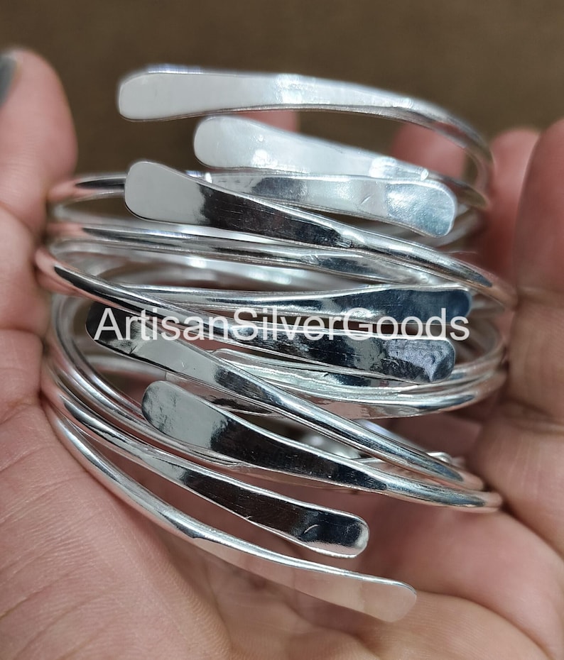 Adjustable 925 Sterling Silver Bangles, Set of 5 bangles, Stacking bangles, 5 Day bangles, Handmade bangles, Thick Silver bangles For Woman immagine 2