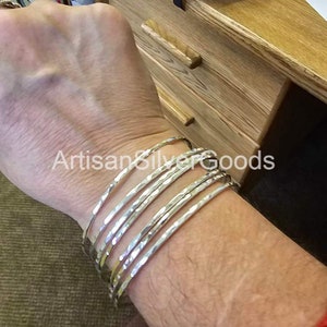 Pulseira empilhável em prata esterlina Conjunto de pulseiras de prata esterlina Conjunto de 7 pulseiras Pulseiras finas empilháveis Conjunto de pulseiras de prata Pulseiras de 7 dias
