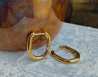 Geometric Gold Huggie Hoop Earrings • Minimalist Gold Huggie Earrings • Dainty Silver Hoop Earrings • Chunky Gold Hoops for Everyday Uses