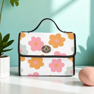 Oversized Daisy Print Crossbody Bag: Cottagecore Pastel Purse