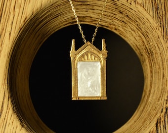 Collar del Mago Harry P. Miror - Rebajas de verano - El Espejo de Oesed - Collar de Espejo de Esmalte - Collar Mágico - Collar Potterhead