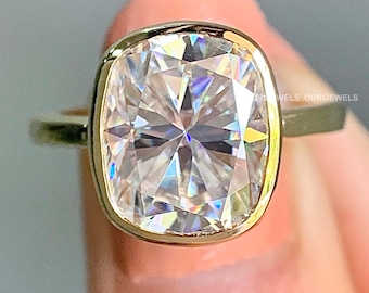 2.50 Ct Old Mine Cushion Cut Moissanite Engagement Ring 14K 18K Yellow Gold Ring For Her, Bezel Ring, Unique Gift Bridal Ring, Vintage Ring