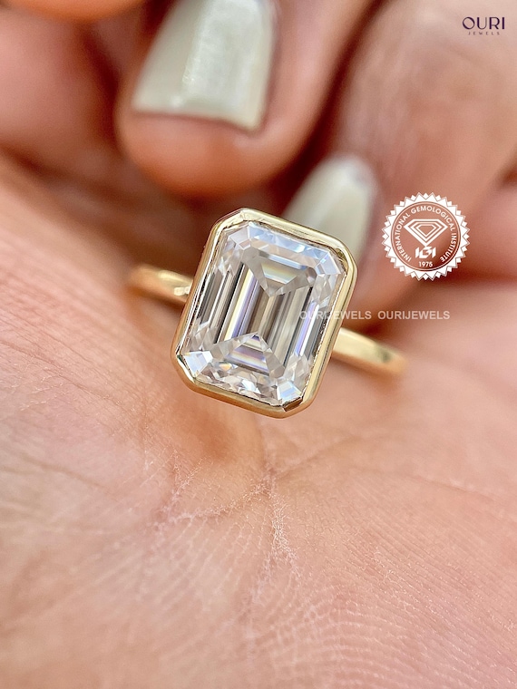 2 carat emerald diamond ring color D clarity VVS2IGI certificate emerald cut Lab grown diamond bezel set 14k yellow, white rose gold
