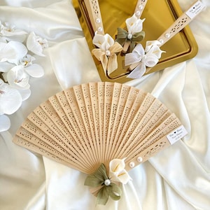 Bulk Mis Quince Años Fan, Custom Wedding Favors, Quinceañera Party Favors Sweet 16 Sweet 15 Wooden Gifts Personalized Wedding Hand Fans