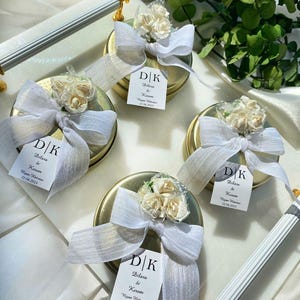 Personalized Flowers Tin Candle, Baptism Candle Favor, Soy Wax Favors for Weddings, Bridal Showers, Baby Showers, Birthdays, Bulk Candle