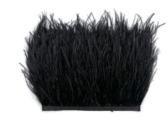 1 iarda - Forniture artigianali con finiture in piume di struzzo nere