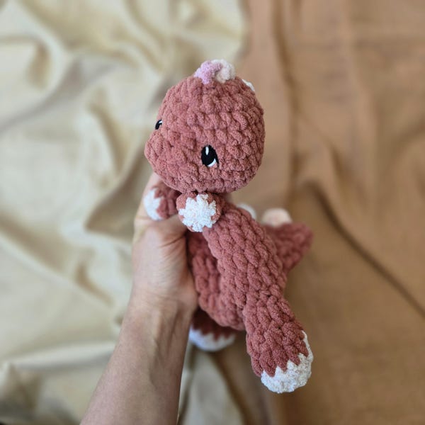 Peluche de dinosaurio de ganchillo / Peluche de T-Rex / Bebé dinosaurio / Ojos bordados