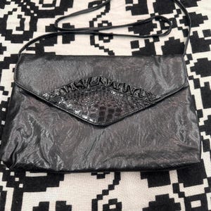 80s Black Faux Croc Leather Embossed Shoulder Bag
