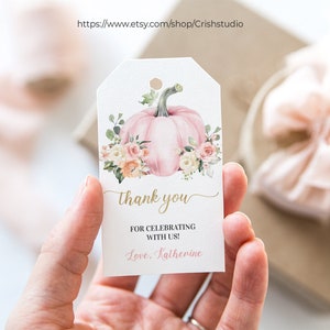 MODIFIABLE Notre petite citrouille Favor Tag Citrouille 1er anniversaire Automne Anniversaire Citrouille Anniversaire Citrouille Une carte de vœux d’automne modifiable PB102