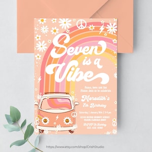 Convite de aniversário Seven Is A Vibe Hippie Van editável 7º aniversário Groovy Decorações Tema Hippie Convites retrô G307