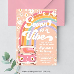 Convite de aniversário Seven Is A Vibe Hippie Van editável 7º aniversário Groovy Decorações Tema Hippie Convites retrô G207