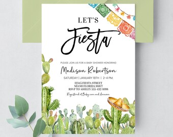 Può includere: Un invito a una festa pre-nascita bianco con un design di cactus e sombrero. Il testo recita "Let's Fiesta" e include il nome "Madison Robertson".