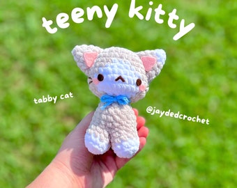 猫のぬいぐるみ ネクタイ付き 蝶ネクタイ付き猫のかぎ針編みパターン 初心者向け 縫いやすい