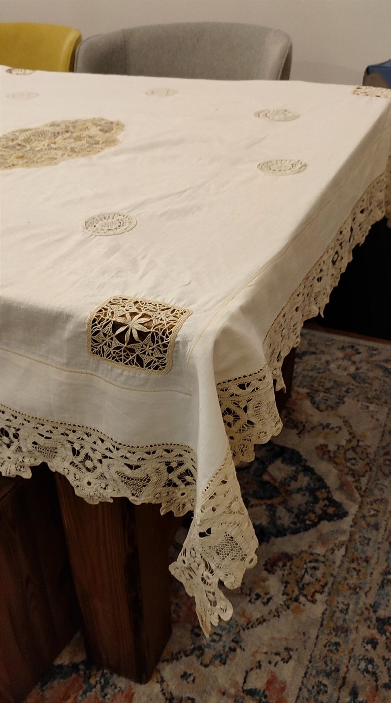 Vintage Greek Reticella Lace Hand Embroidered LINEN Tablecloth zdjęcie 1