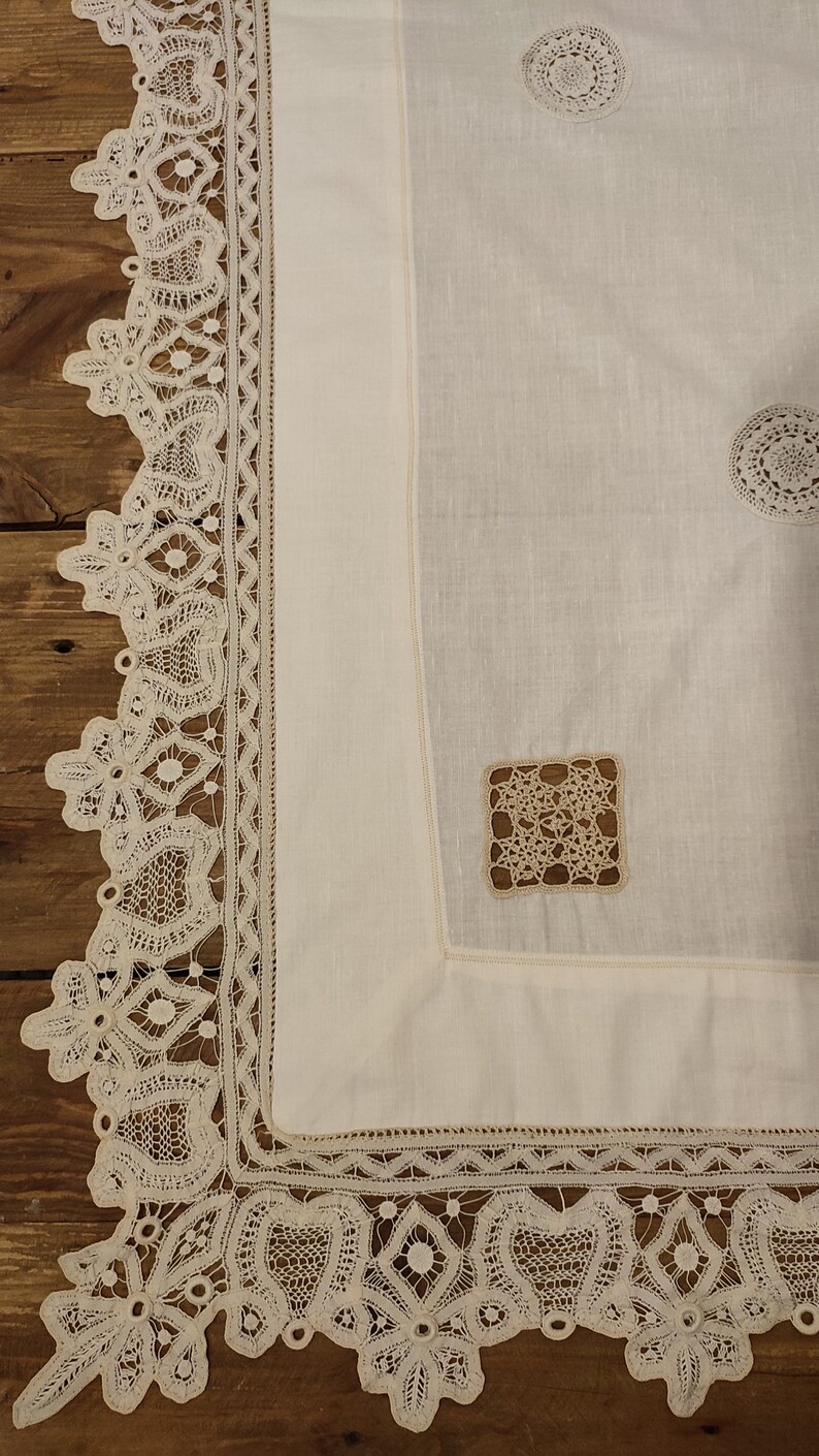 Vintage Greek Reticella Lace Hand Embroidered LINEN Tablecloth zdjęcie 3