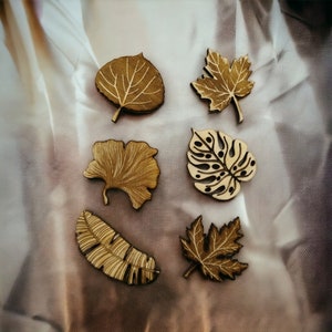 Set of Nature leaves Wooden Pin Magnets Exclusive Brooch/Magnet Housewarming Gift Fridge Magnet Kitchen Accessories Home Decor Set of 6 (6 un.)