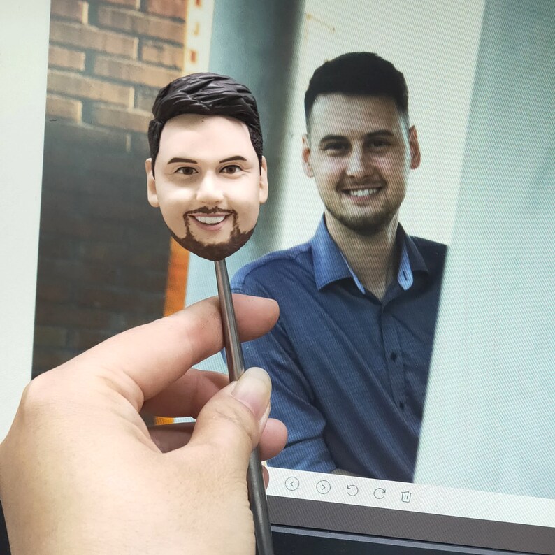 Abridor de botellas con cabeza personalizada: regalo personalizado para padrinos de boda imagen 6