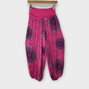 Pantaloni Harem Starburst Mandala leggeri, pantaloni yoga comodi, abbigliamento elastico per il tempo libero in taglia unica, pantaloni Boho, Festival Hippie, Vacanze Rosa