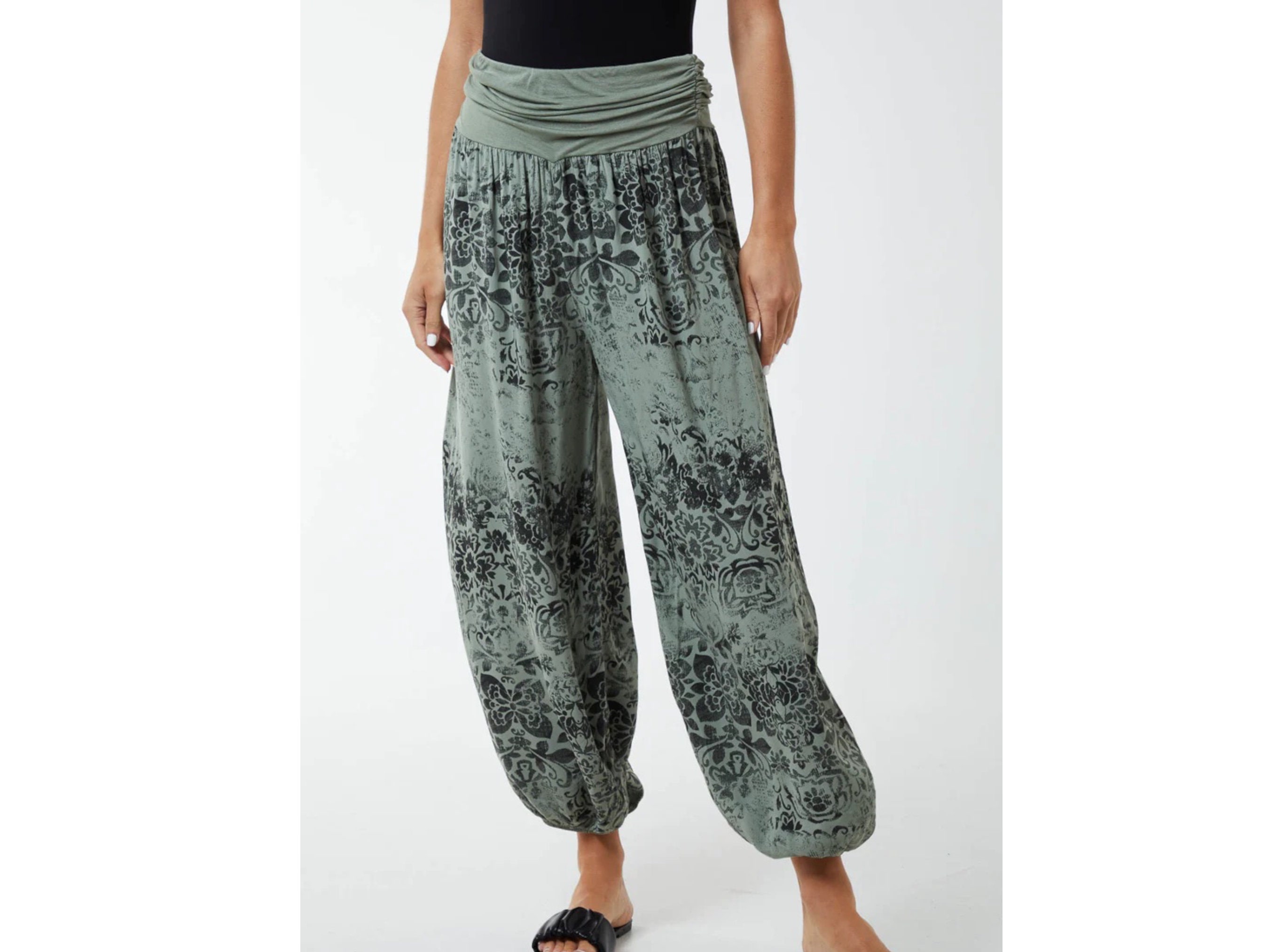 Joy Floral Cigarette Pants XS/S – OMNIA