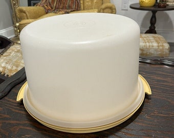 Vintage Tupperware Cake Holder Harvest Gold Round