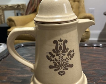 Pfaltzgraff Dorf Steingut Mini individuell Teekanne creme braun Design USA