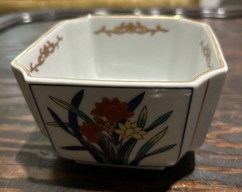 Vintage Porzellan Quadratische Imari Gold Vergoldete Quadratische Schüssel Reisschale Floral Japan