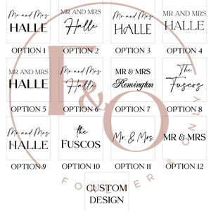 Peut inclure: Plusieurs options de design pour des faire-part de mariage, pr&eacute;sentant diverses polices et mises en page. Les designs incluent des phrases comme &laquo;&nbsp;Mr and Mrs&nbsp;&raquo; et des noms de famille, avec des options num&eacute;rot&eacute;es de 1 &agrave; 12. Une option &laquo;&nbsp;Custom Design&nbsp;&raquo; est &eacute;galement disponible.