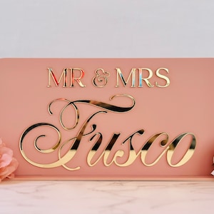 Tavolo principale per matrimonio / Cartello da tavolo rettangolare arrotondato a forma di cuore / Cartello Mr e Mrs / Cartello da tavolo / Tavolo per sposi / Colori multipli