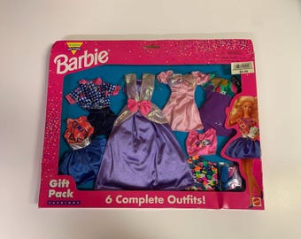 Vintage Original Mattel 1992 Barbie Gift pack fashions 6 complete Barbie outfits gift Pack 68073-96 New Old Stock